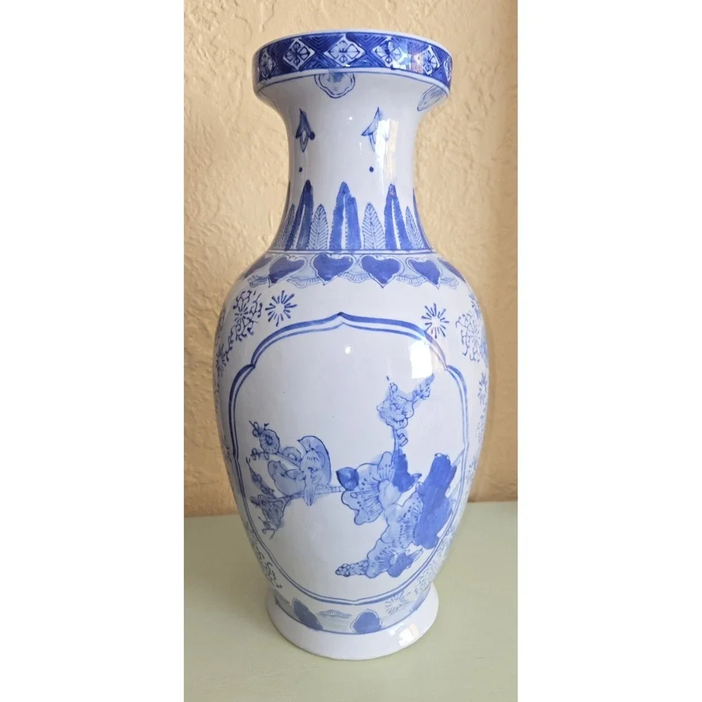 Vintage Chinoiserie Vase 18